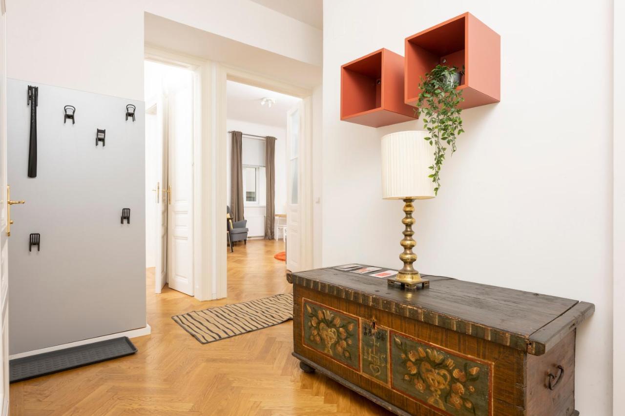וינה Luxury Suites Liechtenstein מראה חיצוני תמונה