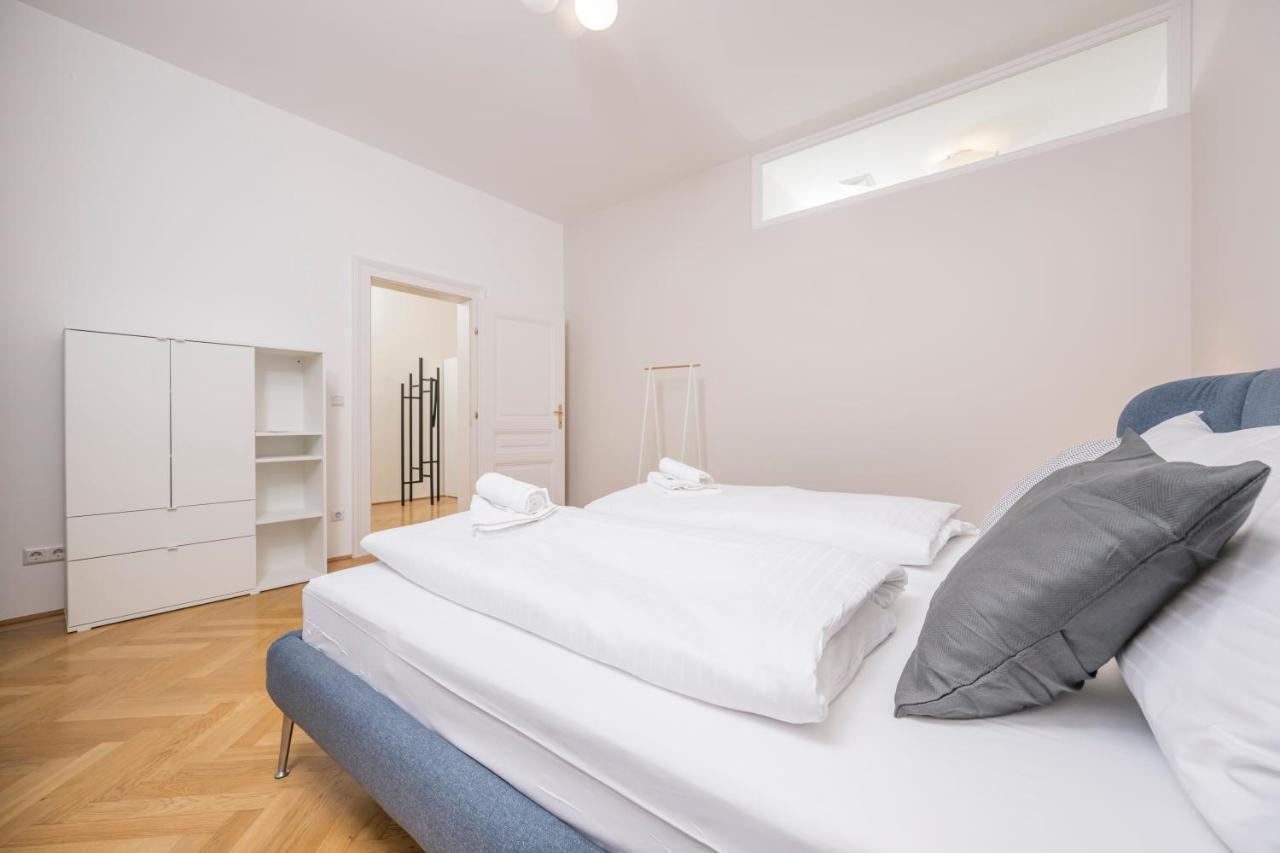 וינה Luxury Suites Liechtenstein מראה חיצוני תמונה