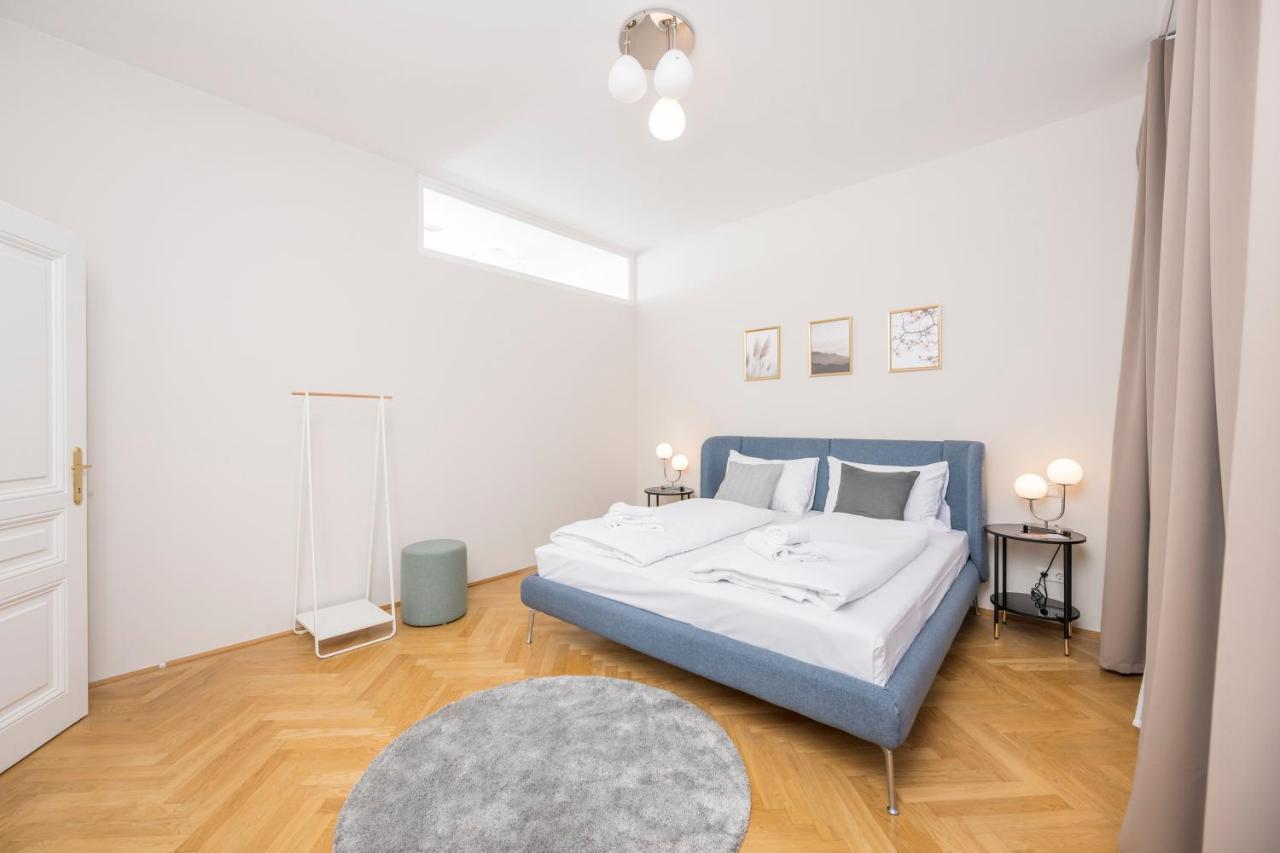 וינה Luxury Suites Liechtenstein מראה חיצוני תמונה
