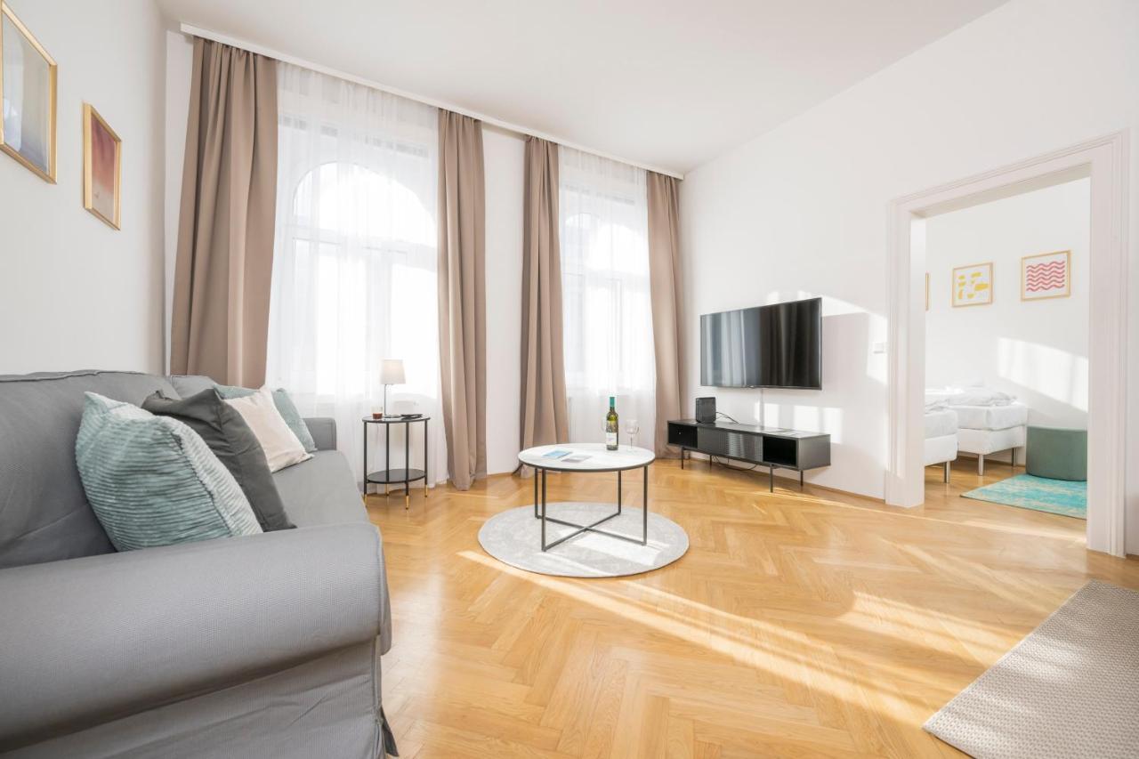 וינה Luxury Suites Liechtenstein מראה חיצוני תמונה