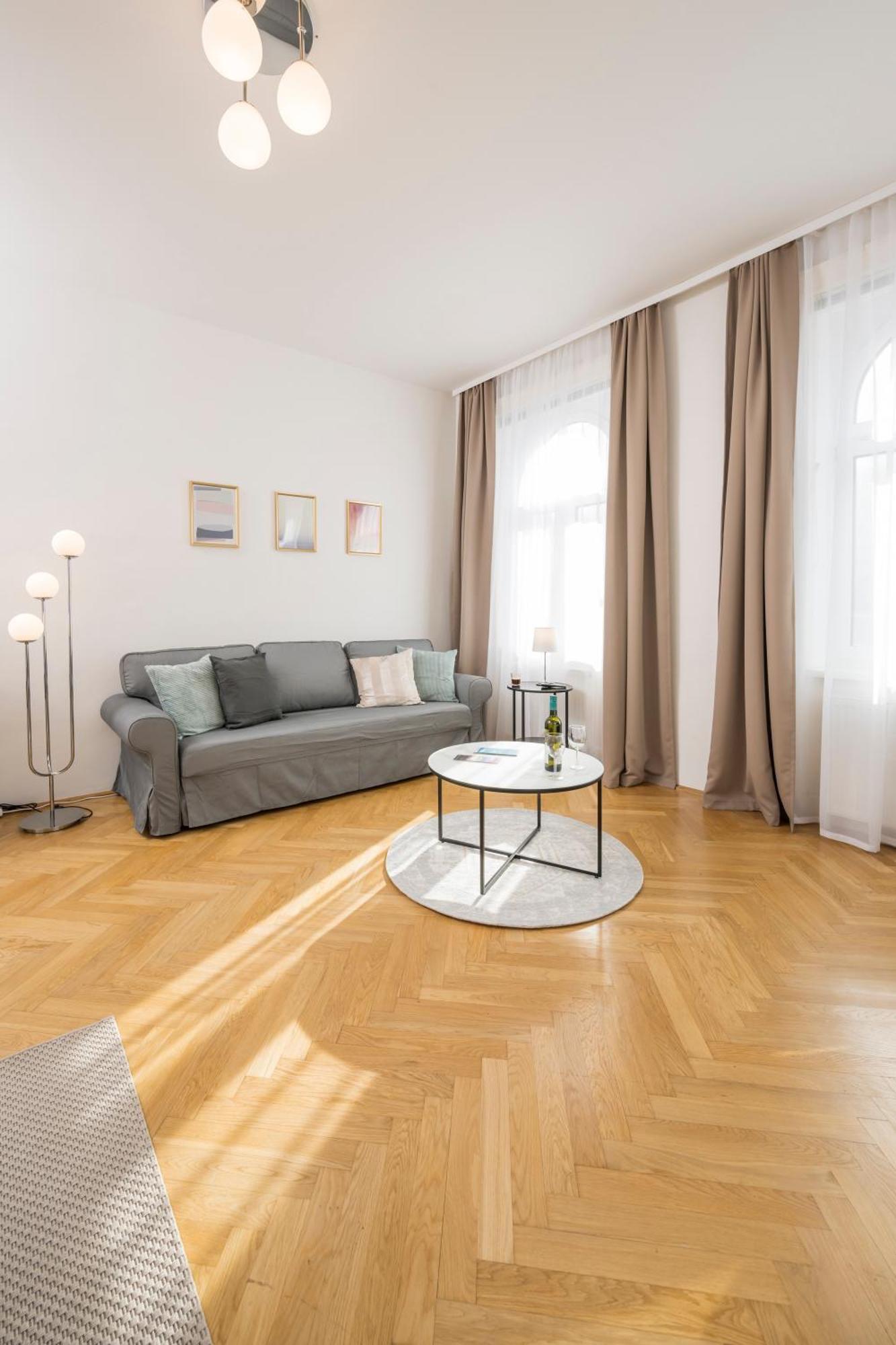 וינה Luxury Suites Liechtenstein מראה חיצוני תמונה
